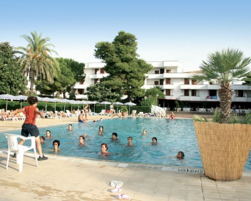 Villaggio 3 stelle con Animazione miniclub piscina