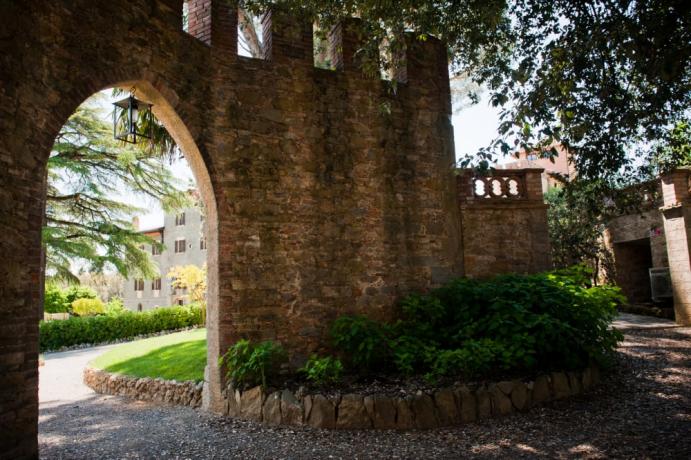 Resort con parco vista Lago Trasimeno 