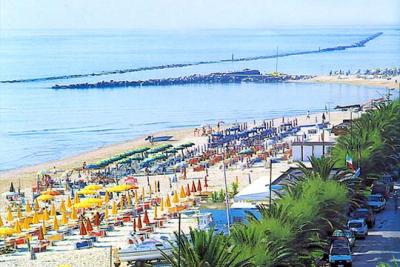 Mare nelle Marche a prezzi bassi, Cupra Marittima