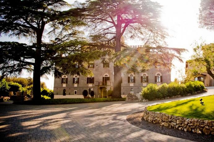 Resort di Lusso a Perugia sul Lago Trasimeno 