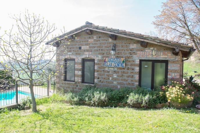 Centro Benessere con Vasca Idromassaggio con vista