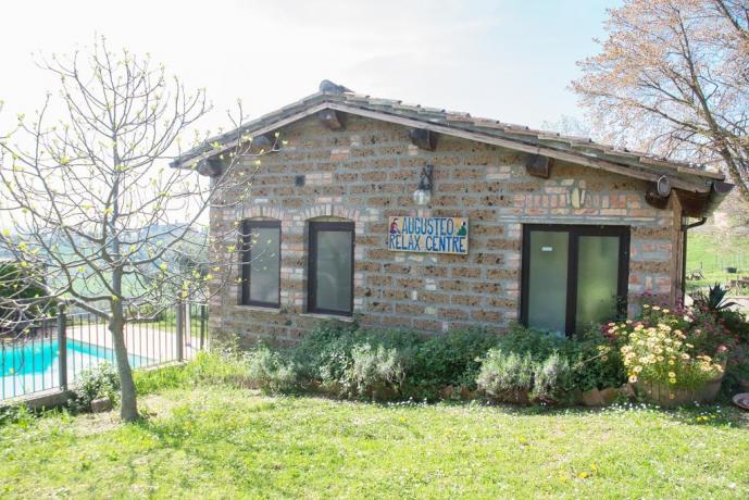 Centro Benessere con Vasca Idromassaggio con vista  