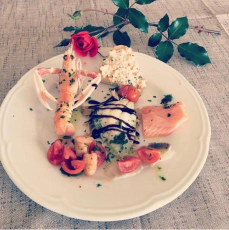 Hotel con ristorante con cucina tipica marchigiana