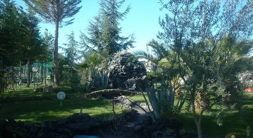 Camere in Campagna a Nicolosi ai piedi dell'Etna 