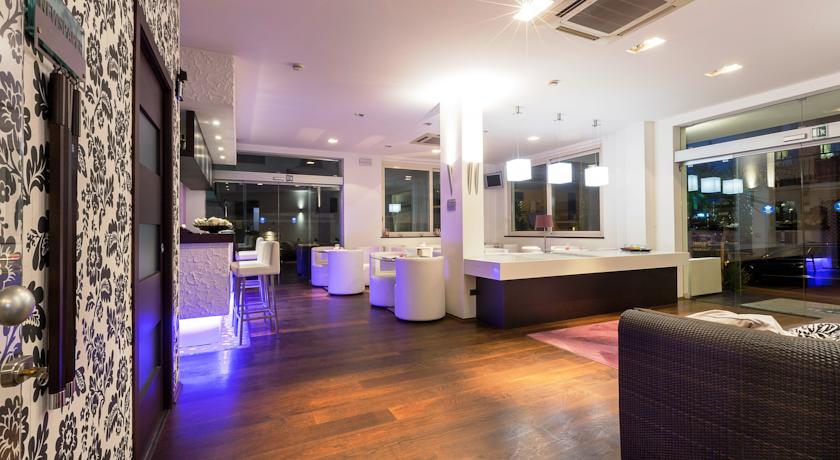 Hall Albergo ad Alba Adriatica