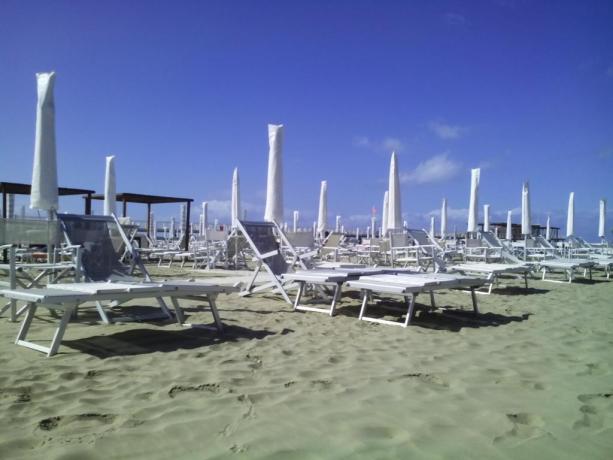 Hotel con Spiaggia Attrezzata a Lido di Camaiore