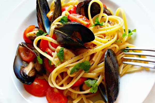 Pasta e pesce fresco del Mar Ionio