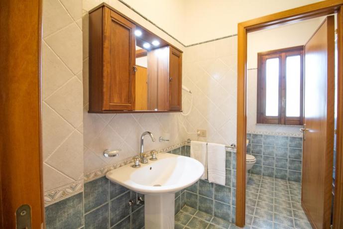 Villa Trecastagni con bagno di servizio con biancheria 