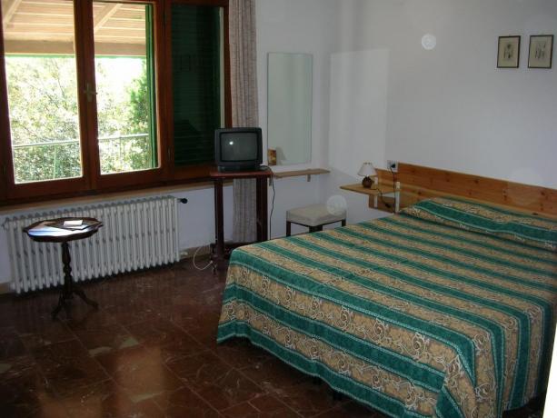 TV in camera bed and breakfast a Corciano 