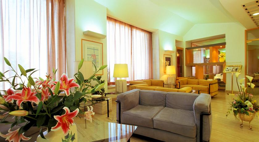 Salottino comune hotel con wifi 