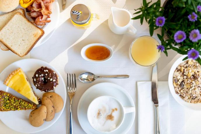 Hotel3stelle con ottima colazione Igea Marina