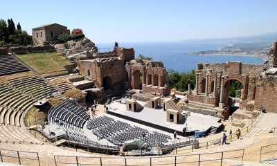 Stay in Sicily near Taormina