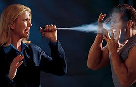 spray-anti-aggressione-al-peperoncino-per-difesa-personale-venditaonline