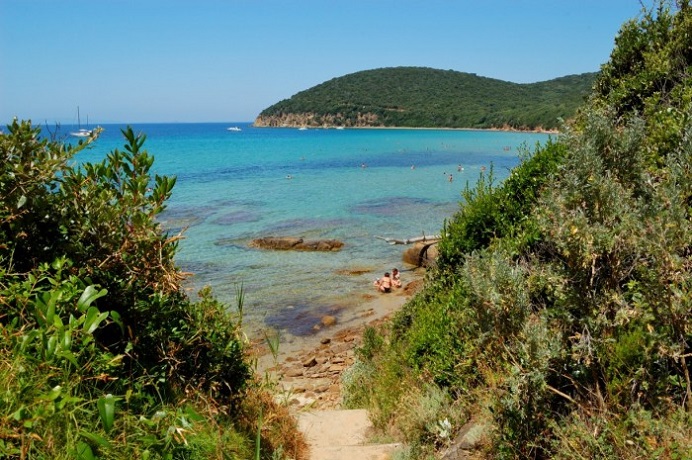 Appartamenti con piscina vicino al Mare dell'Argentario 