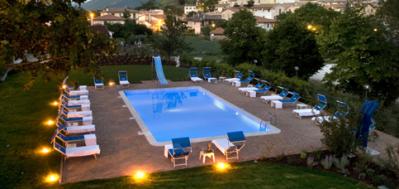 Offerta Luglio hotel con Centro Benessere piscina Foligno