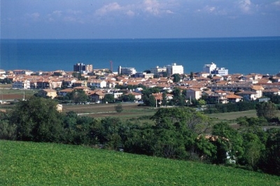 Hotels near the sea in Marotta