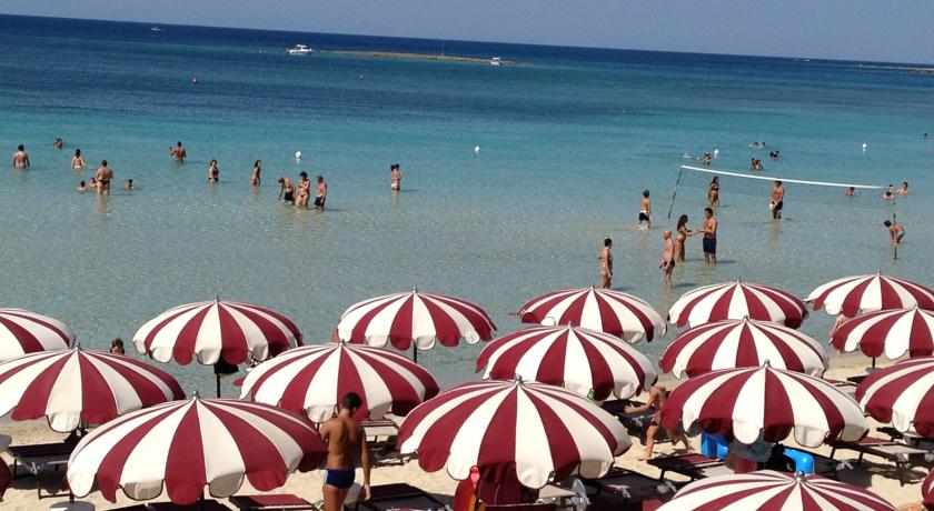 Hotel con spiaggia attrezzata  