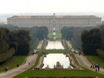 Stay near the castel of caserta