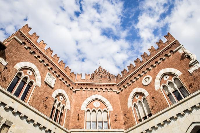 “Stelle a Castello”  Visita esplorativa e piccolo laboratorio creativo