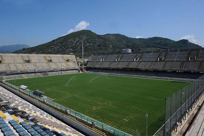 Dormire vicino Stadio Arechi: a soli 5km 