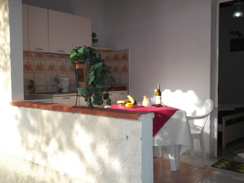 Bungalow con Veranda e Tavolo in Campania