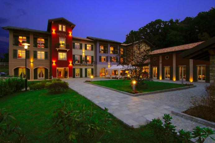 Vacanze ideale famiglie ad Armeno Hotel4Stelle