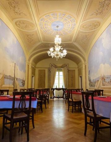 Prima Colazione in Sala con Soffitti meravigliosi