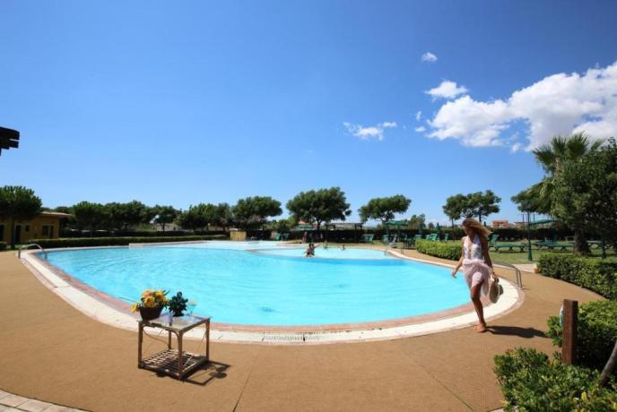 Grande Piscina e grandi Spazi Villaggio Botricello