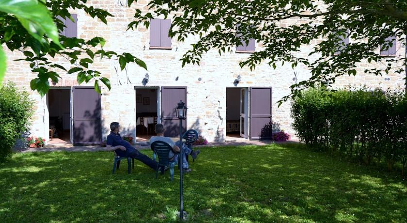 Appartamenti al piano terra con giardino