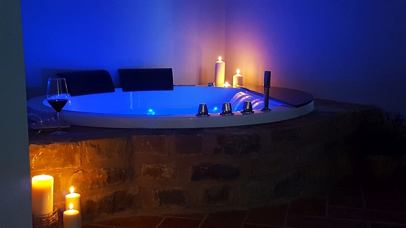 Suite con Vasca idromassaggio e Sauna in Toscana 