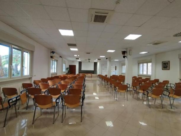 Hotel con grande sala per gruppi a Roma
