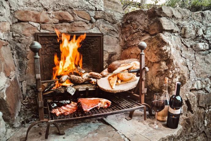 barbecue villa in umbria piscina e spa  