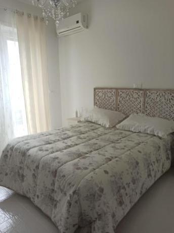 Camera-matrimoniale Shabby con balcone-panoramico-Gaeta