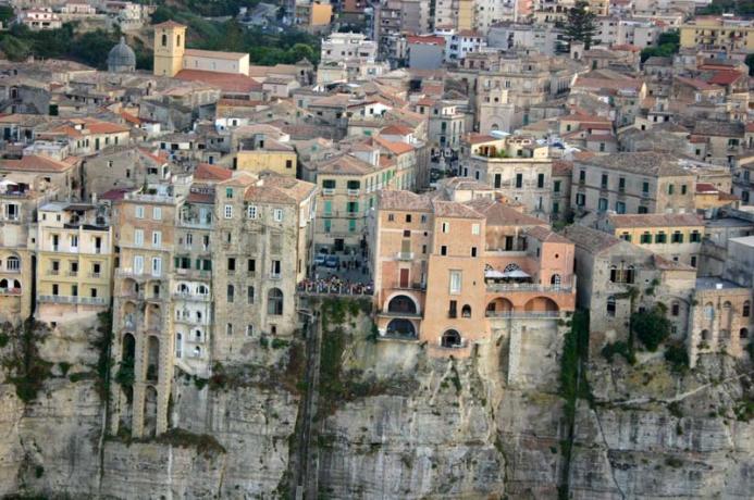 Agriturismo 3km dal mare Tropea con Piscina 