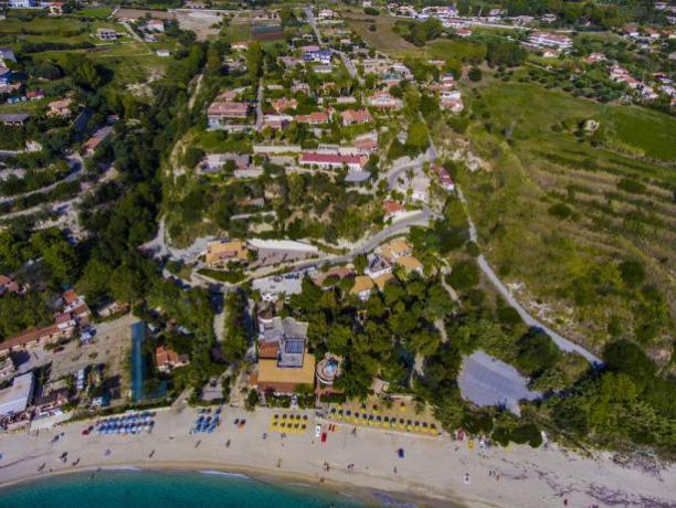 LAST MINUTE WEEKEND a Ricadi in Villaggio Fronte Mare con Spiaggia Privata ideale per Famiglie con Bonus Vacanze Accettato