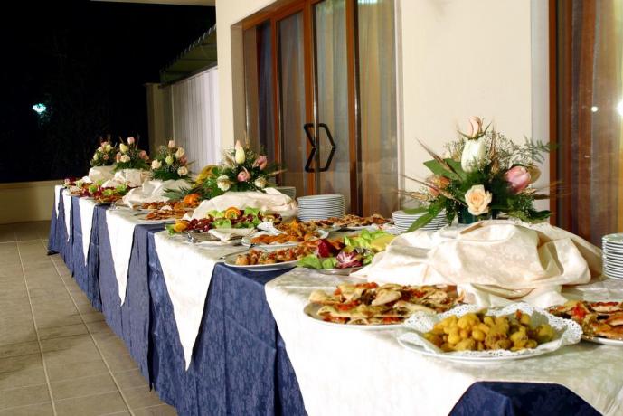 Ristorante con buffet tipico albergo 3stelle Mattinata-Foggia 