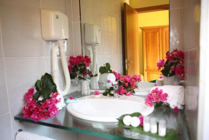 Bagno curato: villaggio turistico Marina del Marchese