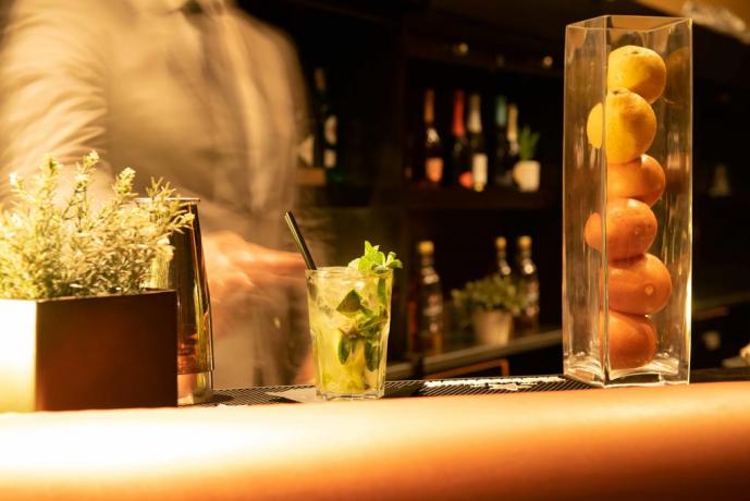 Cocktail bar vicino Milano a Bordo Piscina