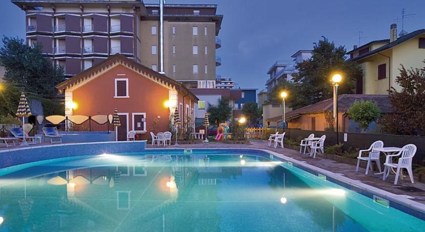 Albergo a Bellaria con piscina e solarium 