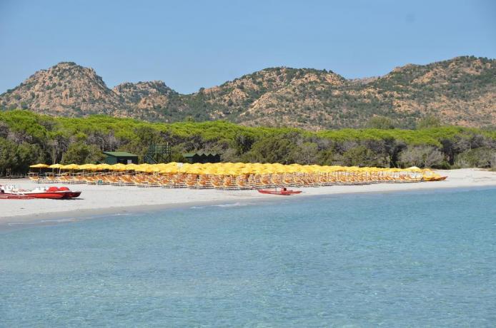 Resort a Orosei con SPA e Spiaggia Privata 