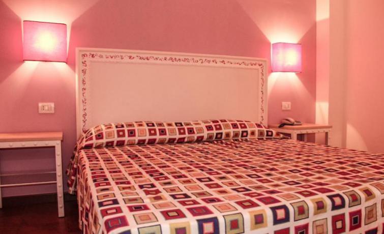 Camera matrimoniale romantica adatta coppie Hotel Lampedusa