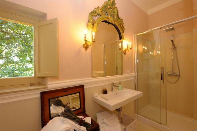 Bagno lusso suite a Perugia in antica residenza