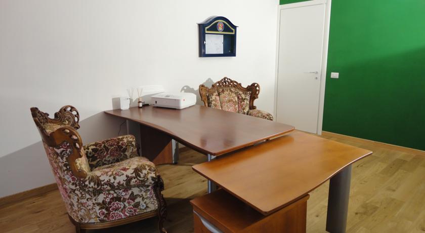 Affittacamere a prezzi bassi con Reception Pavia