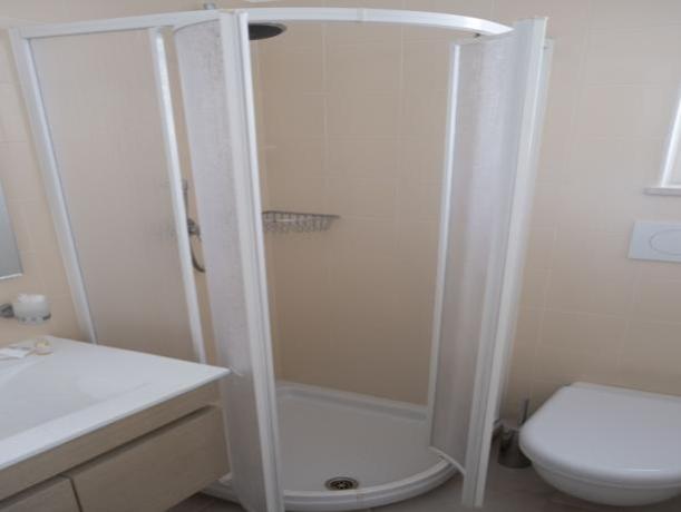 Bagno Privato in Villa con Doccia 