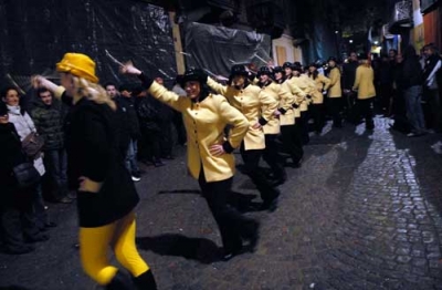 orchestras in the street