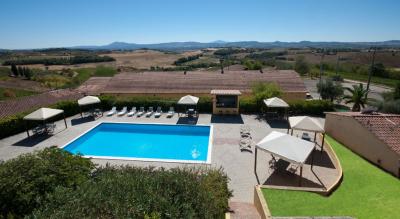 Piscina con solarium 