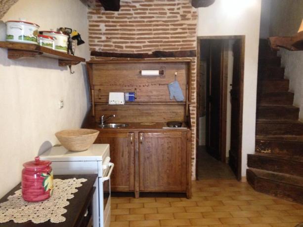 Appartamenti in stile rustico a Fontecchio