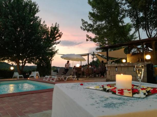 Umbria Resort SPA: Servizio ristorante bordo piscina 