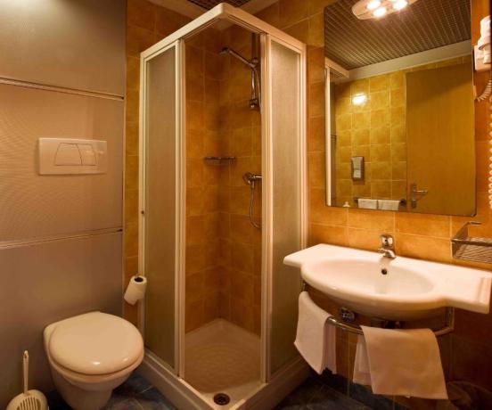 Hotel 3*** Camera con Bagno Privato