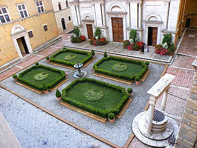Hotel e BB alla Piazza Pio II